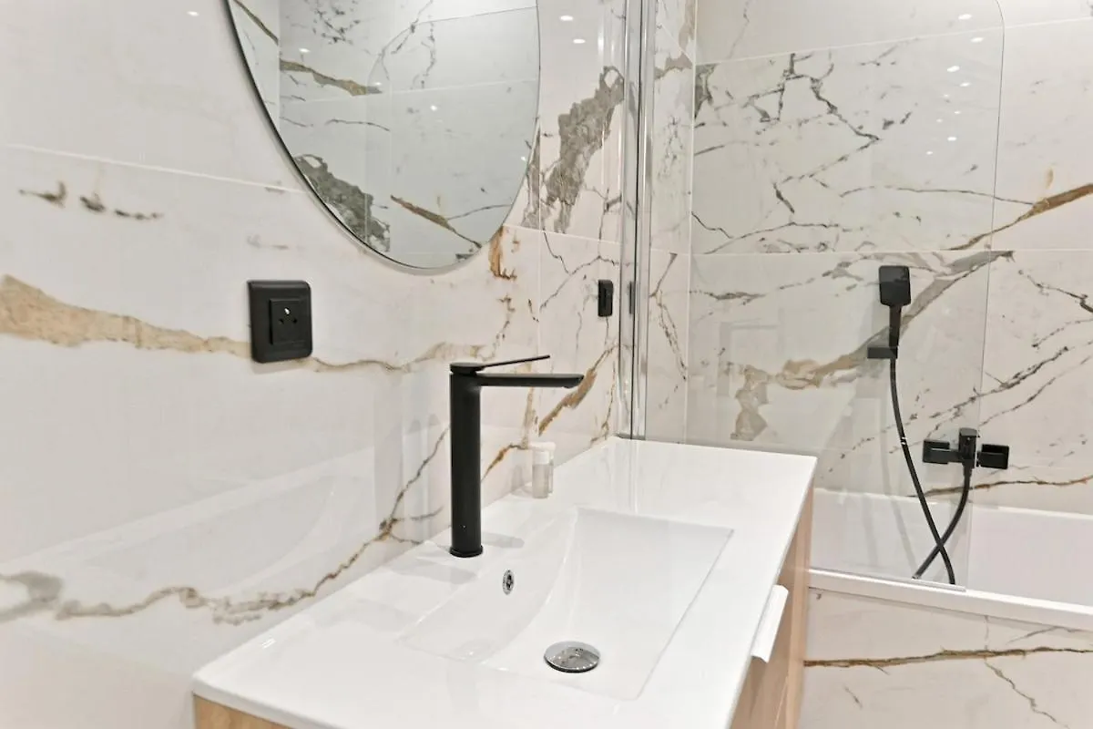 Elegance Et Confort Quartier Prestigieux De Paris Apartment