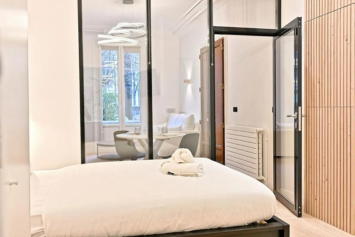 Elegance Et Confort Quartier Prestigieux De Paris Apartment